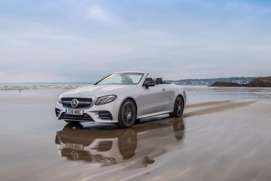  Mercedes-AMG E53 4Matic+ Cabriolet (A238) 2018 года  (UK) (фото 4 из 40)